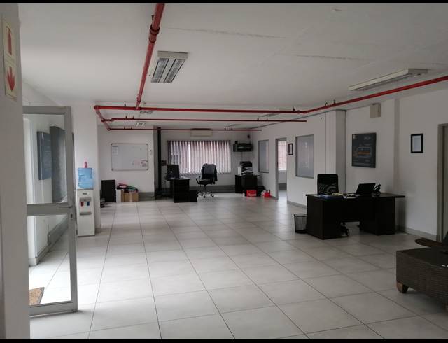 2,675M² WAREHOUSE TO LET IN WESTMEAD